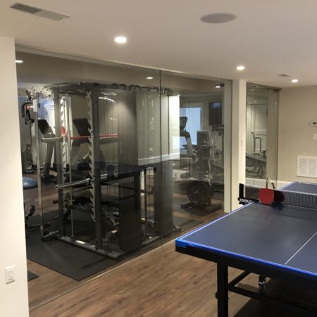 gym full wall – good